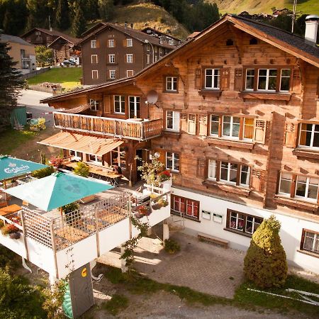 Nangijala Hostel Disentis Exteriör bild